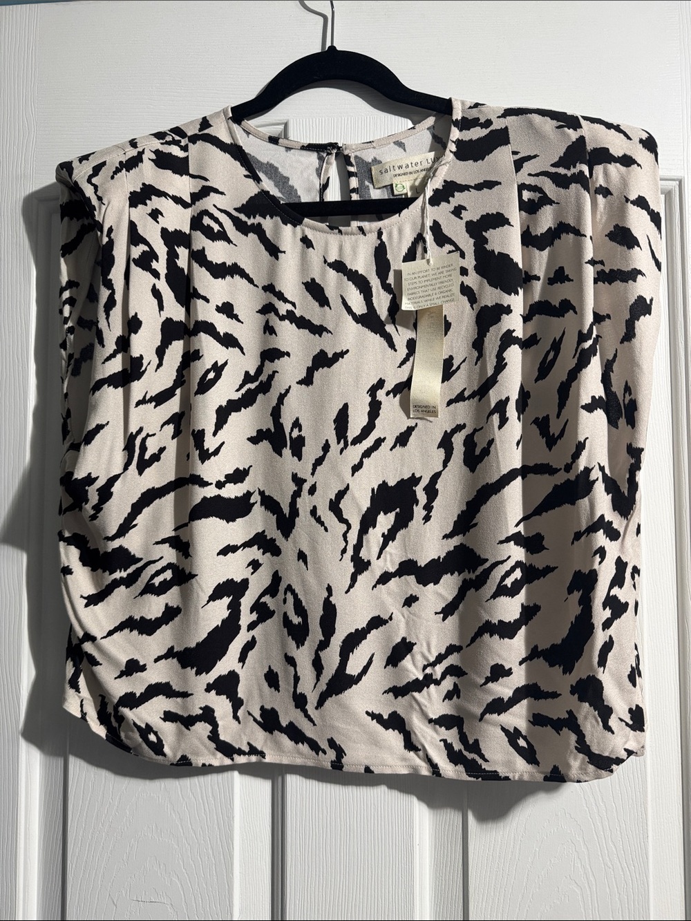 Saltwater LUXE Brody Blouse Animal Print Shoulder Pad Large NWT Boxy Fit Chic